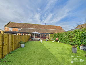 Rear- click for photo gallery